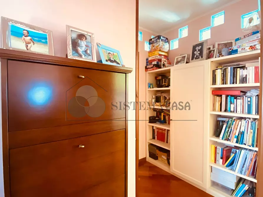 Immagine 13 di Quadrilocale in vendita  in Via Brigate partigiane 94 a Follo