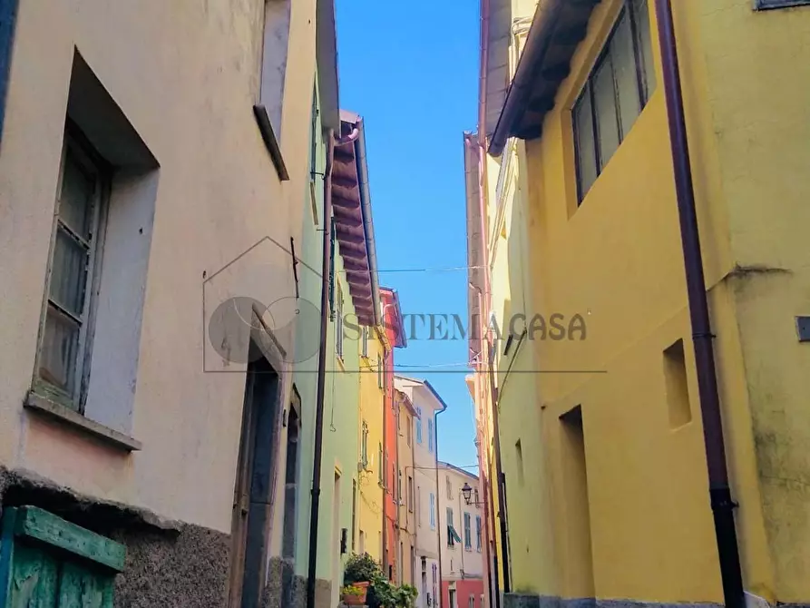 Immagine 24 di Terratetto in vendita  in Via Pontile 1 a Borghetto Di Vara