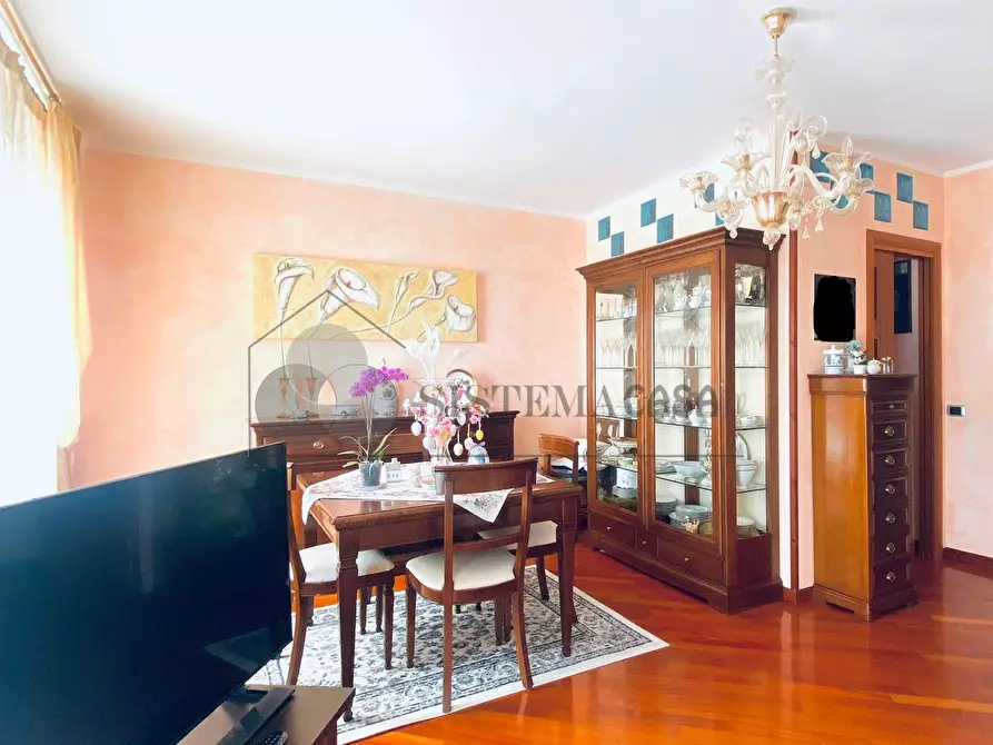 Immagine 3 di Quadrilocale in vendita  in Via Brigate partigiane 94 a Follo