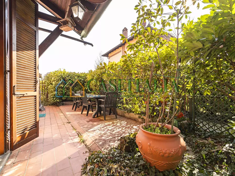 Immagine 13 di Villa in vendita  in Piazza Stazione 2 a Rosta