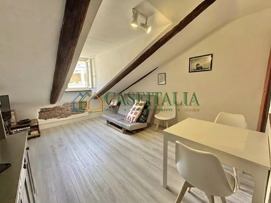 Immagine 2 di Mansarda in vendita  in Via Sant'Ottavio 56b a Torino