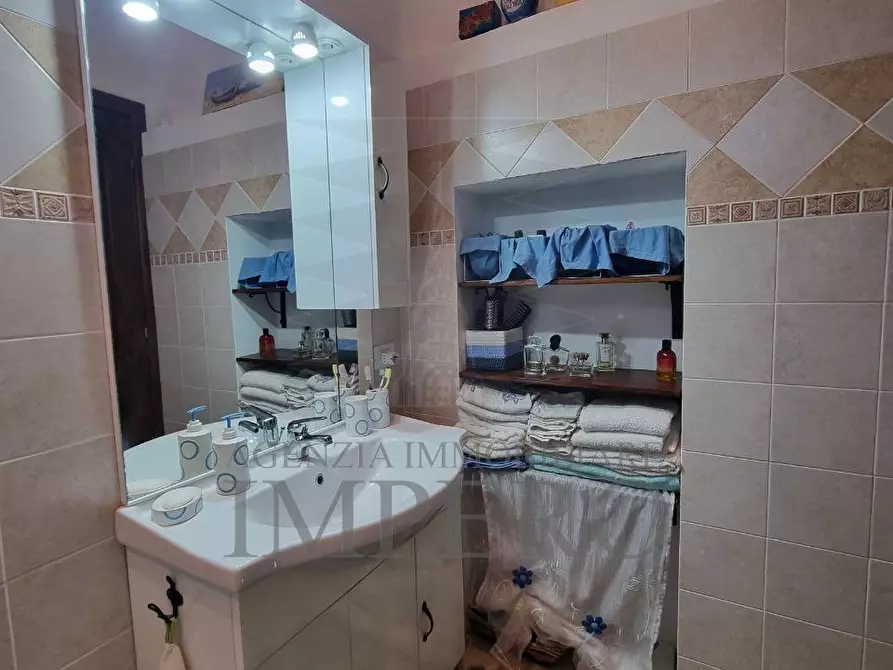 Immagine 37 di Villa in vendita  in Corso Francia 108 a Ventimiglia