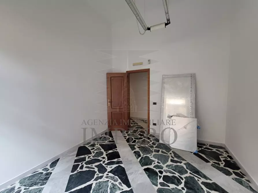 Immagine 13 di Bilocale in vendita  in Via Vittorio Veneto 13 a Bordighera