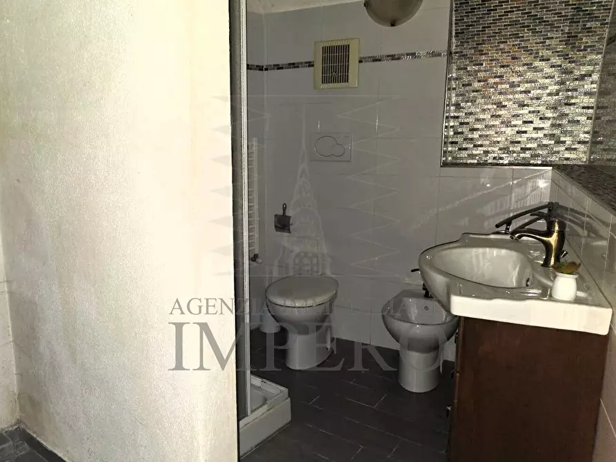 Immagine 7 di Bilocale in vendita  in Salita alle Mura 30 a Ventimiglia