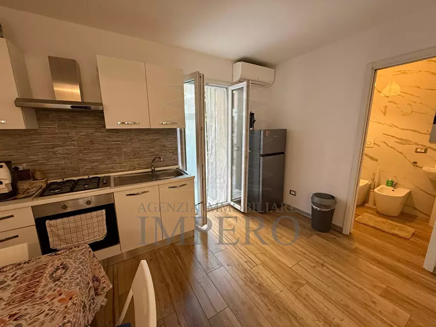 Immagine 3 di Bilocale in vendita  in Via Gianchette 10 a Ventimiglia