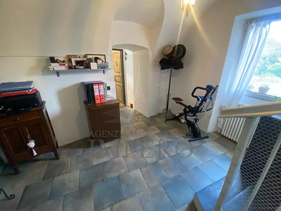 Immagine 9 di Porzione di casa in vendita  in Strada Case Cardi 6A a Ventimiglia