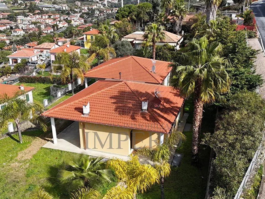 Immagine 1 di Villa in vendita  in Via Coggiola 60 a Bordighera