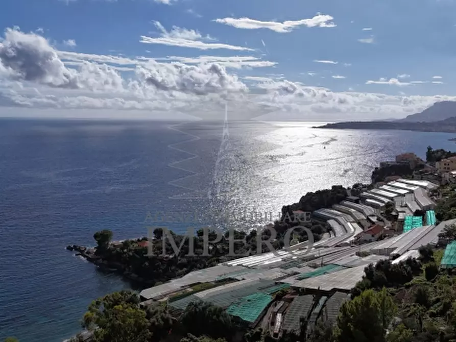 Immagine 2 di Bilocale in vendita  in Piazza Angeli Custodi 1 a Ventimiglia