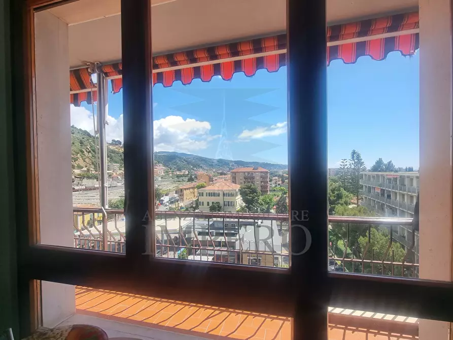 Immagine 14 di Quadrilocale in vendita  in Via Cornelio Tacito 2 a Ventimiglia