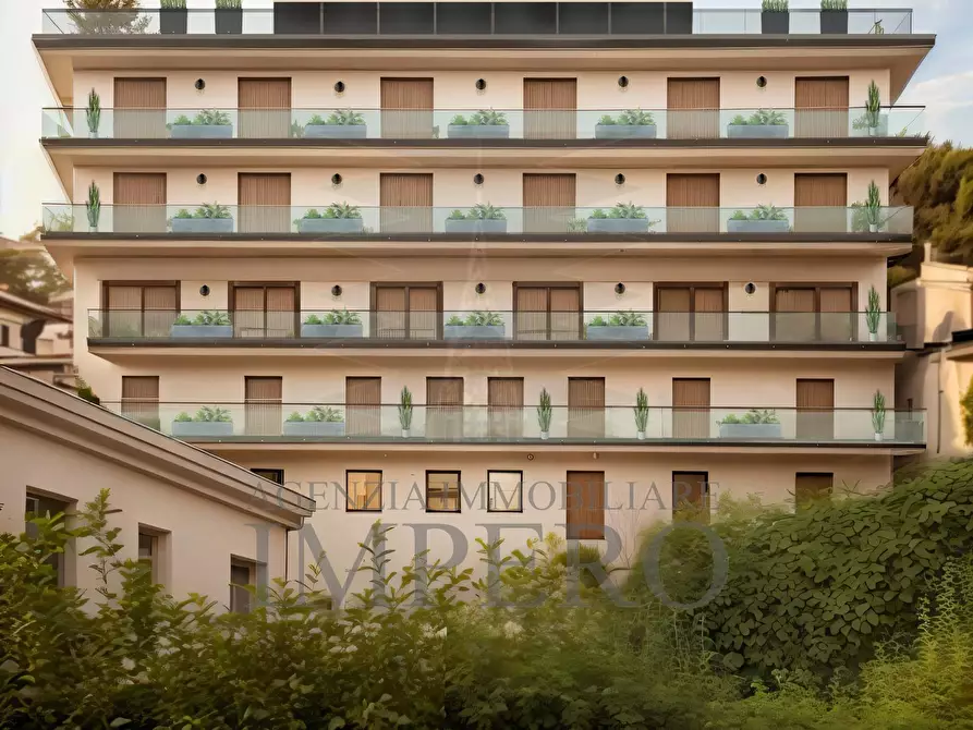 Immagine 3 di Albergo/B&B/Residence in vendita  in via regina margherita 97 a San Remo