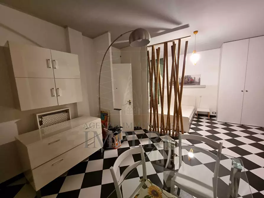 Immagine 7 di Bilocale in vendita  in Via Matteotti 3 a Ventimiglia