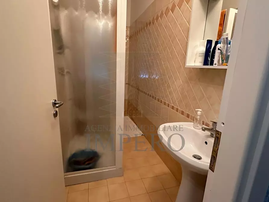 Immagine 9 di Bilocale in vendita  in Via Pietralunga 1 a San Remo