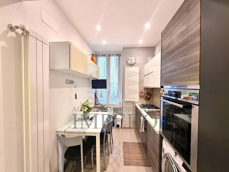 Immagine 2 di Porzione di casa in vendita  in Passeggiata Cavallotti 10 a Ventimiglia