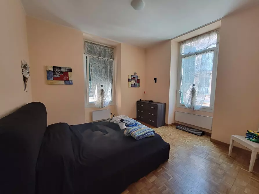 Immagine 12 di Trilocale in vendita  in Via Metella 1 a Ventimiglia