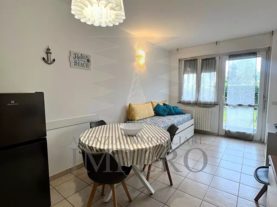 Immagine 3 di Bilocale in vendita  in Via degli Amici 19 a Bordighera