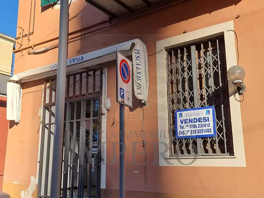 Immagine 1 di Locale commerciale in vendita  in Via Trossarelli 5 a Ventimiglia