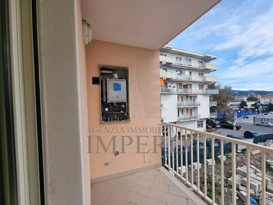 Immagine 5 di Bilocale in vendita  in passeggiata trento trieste 39 a Ventimiglia