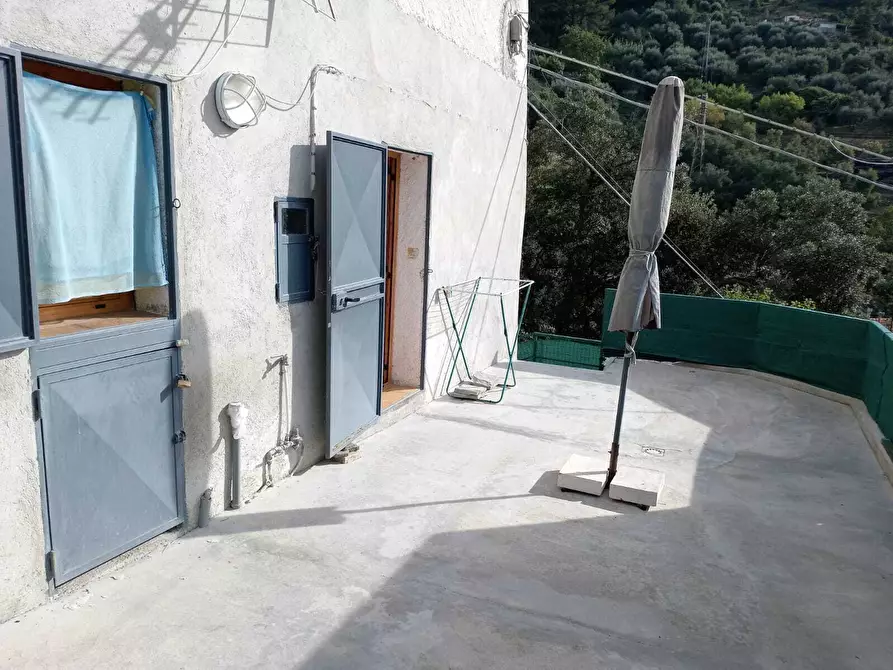 Immagine 9 di Monolocale in vendita  in Via G. Ughetto 3 a Ventimiglia