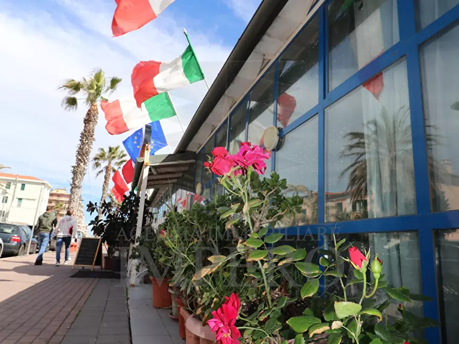 Immagine 37 di Bar / Ristorante in vendita  in Passeggiata Cavallotti 4 a Ventimiglia