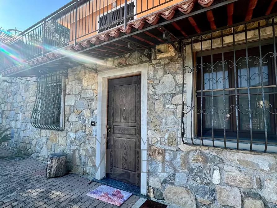 Immagine 30 di Villa in vendita  in Corso della Repubblica a Camporosso