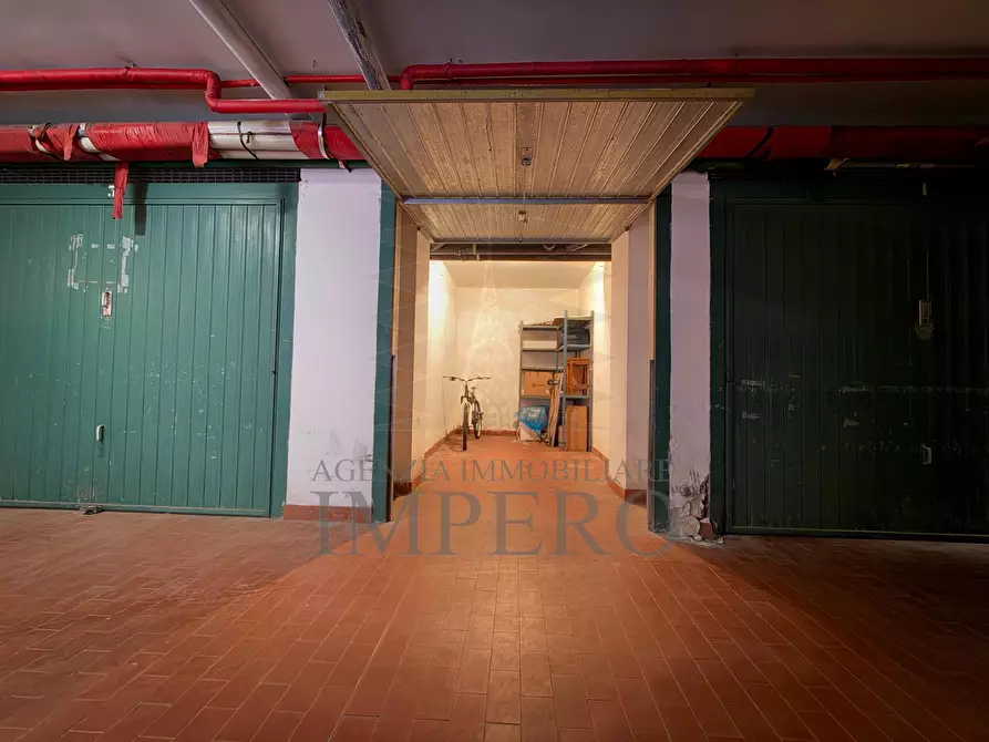 Immagine 8 di Garage in vendita  in Passeggiata Trento e Trieste 43 a Ventimiglia