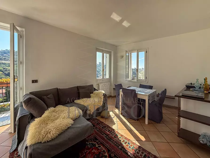 Immagine 6 di Villa in vendita  in Via Alba 45 a Bordighera