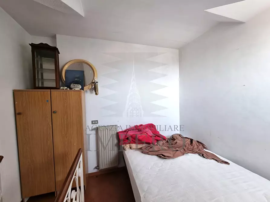 Immagine 27 di Bilocale in vendita  in Via Collasgarba 17 a Ventimiglia