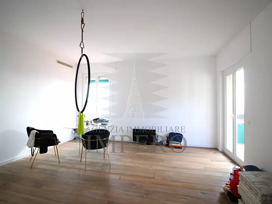 Immagine 2 di Quadrilocale in vendita  in Via Aprosio 2 a Ventimiglia