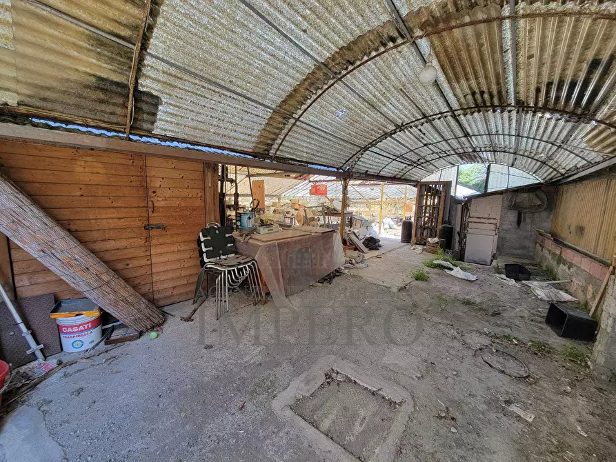 Immagine 26 di Magazzino in vendita  in Strada Statale 1 35 a Camporosso