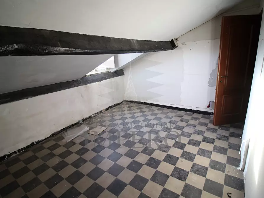 Immagine 16 di Quadrilocale in vendita  in Via Roma 18 a Ventimiglia