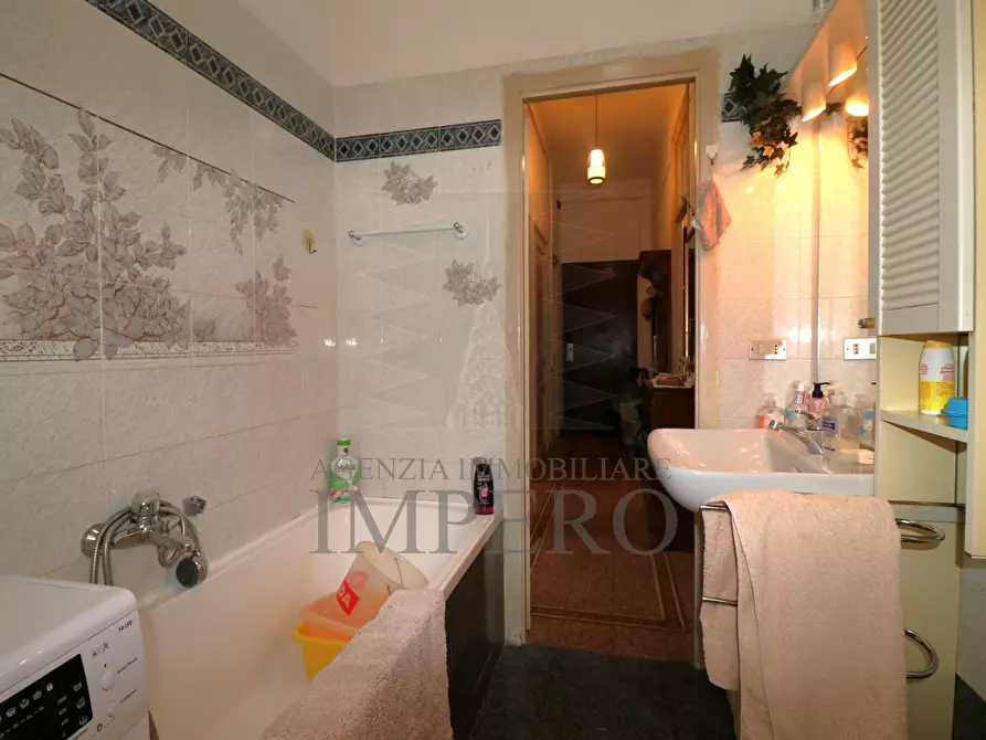 Immagine 26 di Pentalocale in vendita  in Via Ernesto Chiappori 28 a Ventimiglia