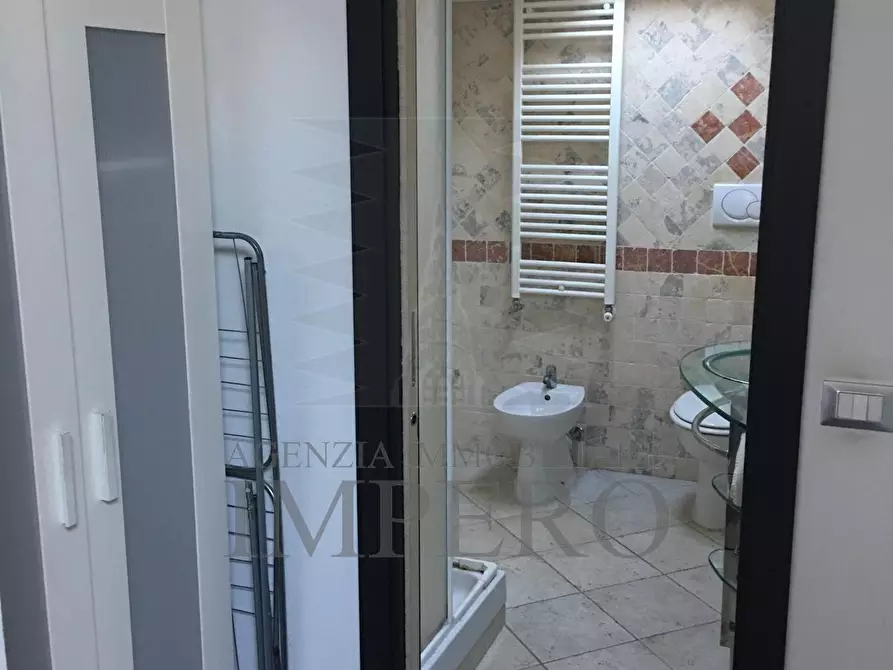 Immagine 4 di Bilocale in vendita  in Piazza della Costituente 8 a Ventimiglia