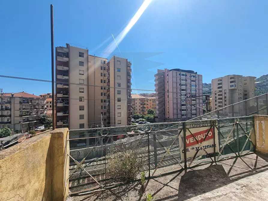 Immagine 26 di Casa bifamiliare in vendita  in Via Madonna delle Virtú 10 a Ventimiglia