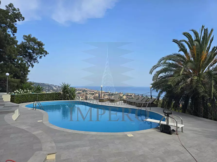 Immagine 1 di Villa in vendita  in Via Collasgarba 111 a Ventimiglia