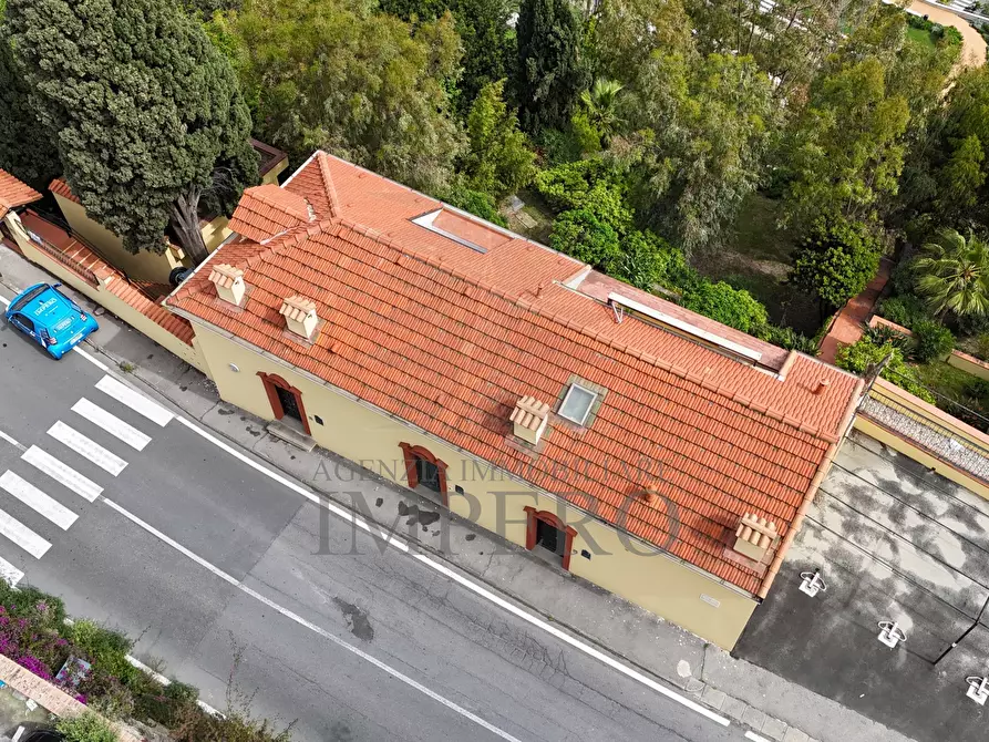 Immagine 21 di Bilocale in vendita  in Corso G. Verdi 17 a Ventimiglia