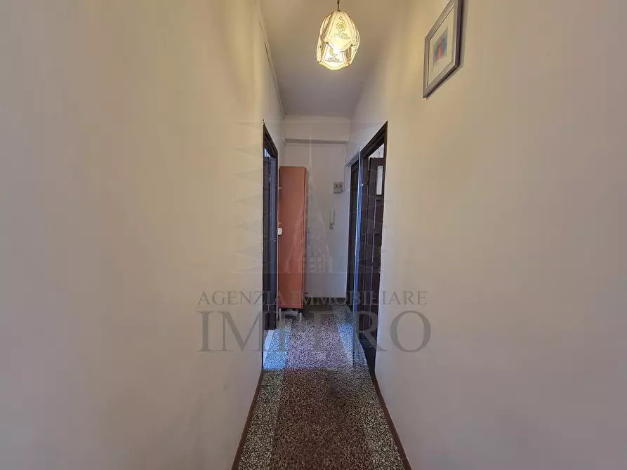 Immagine 19 di Trilocale in vendita  in Corso Genova 82 a Ventimiglia