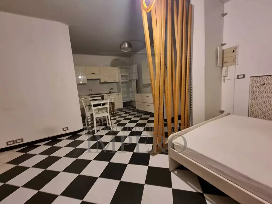 Immagine 4 di Bilocale in vendita  in Via Matteotti 3 a Ventimiglia