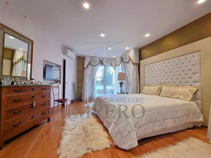 Immagine 21 di Attico in vendita  in Via G. Matteotti 1 a Ventimiglia