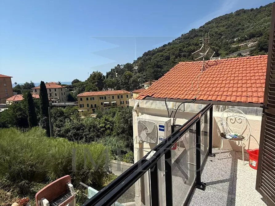 Immagine 12 di Bilocale in vendita  in Via Anacleto Hughes 79 a Ventimiglia