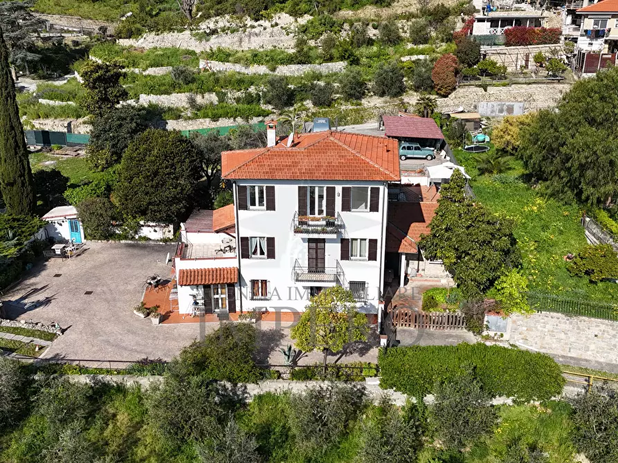 Immagine 49 di Villa in vendita  in Via Alba 45 a Bordighera