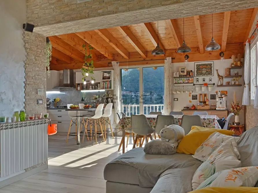 Immagine 2 di Porzione di casa in vendita  in Località Casermette 33D a Ventimiglia