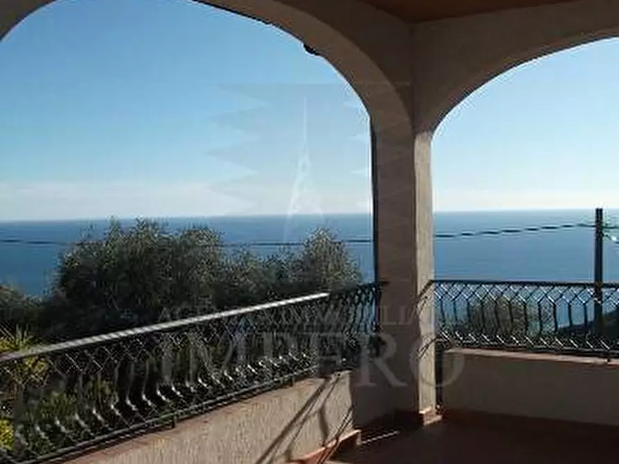 Immagine 7 di Villa in vendita  in Via Nappio a Ventimiglia