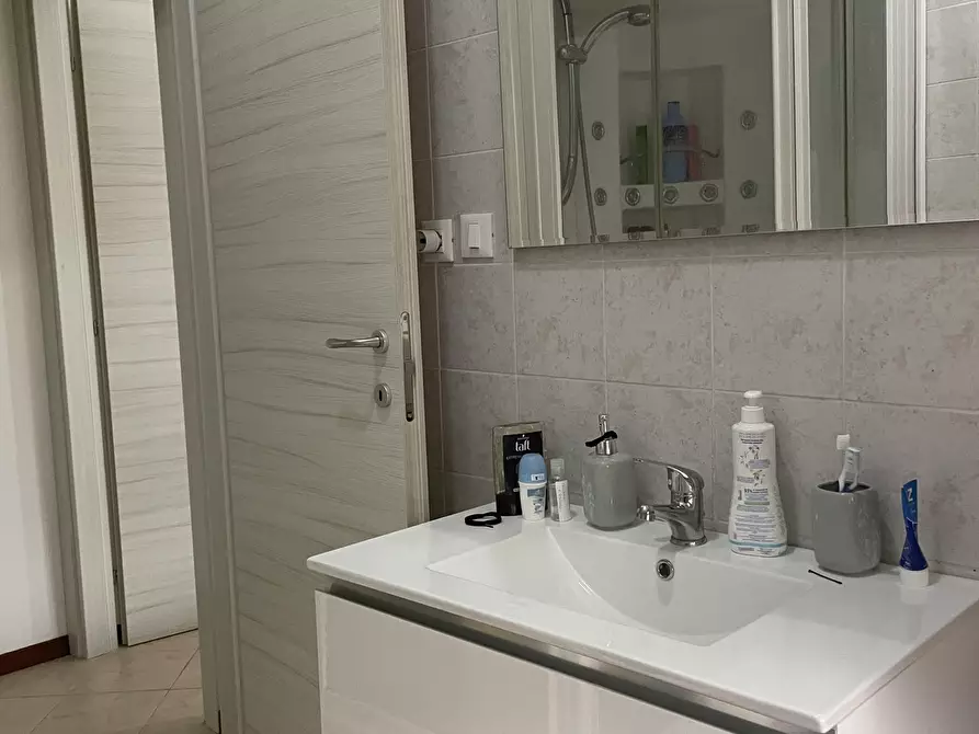 Immagine 27 di Trilocale in affitto  a Francavilla Al Mare