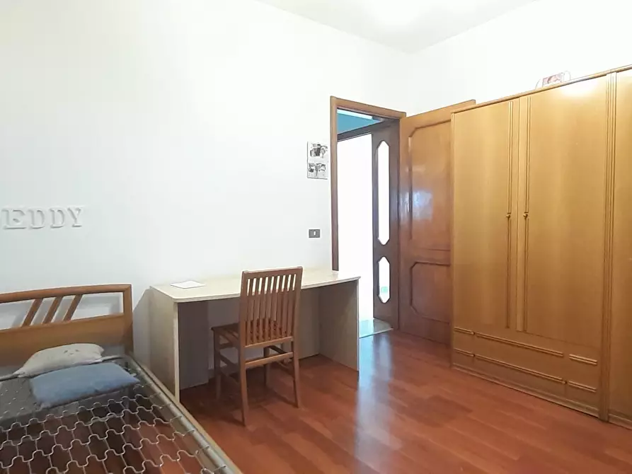 Immagine 22 di Casa indipendente in vendita  a Chieti