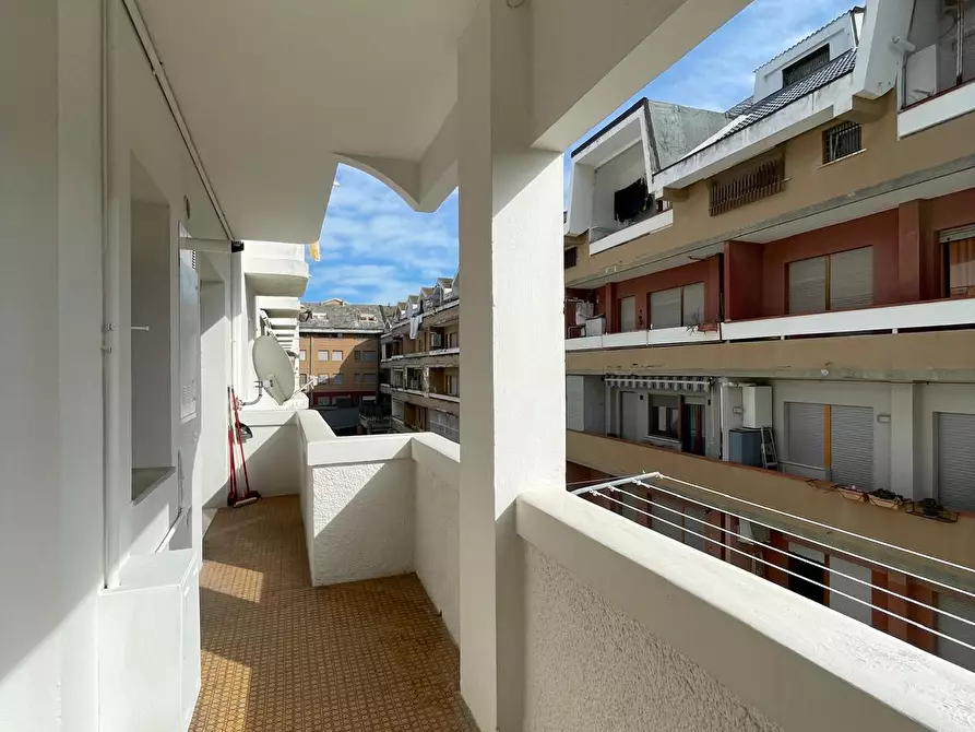 Immagine 21 di Quadrilocale in affitto  a Francavilla Al Mare