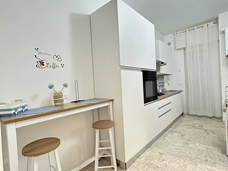 Immagine 1 di Quadrilocale in affitto  in Viale Maiella 23/A a Francavilla Al Mare