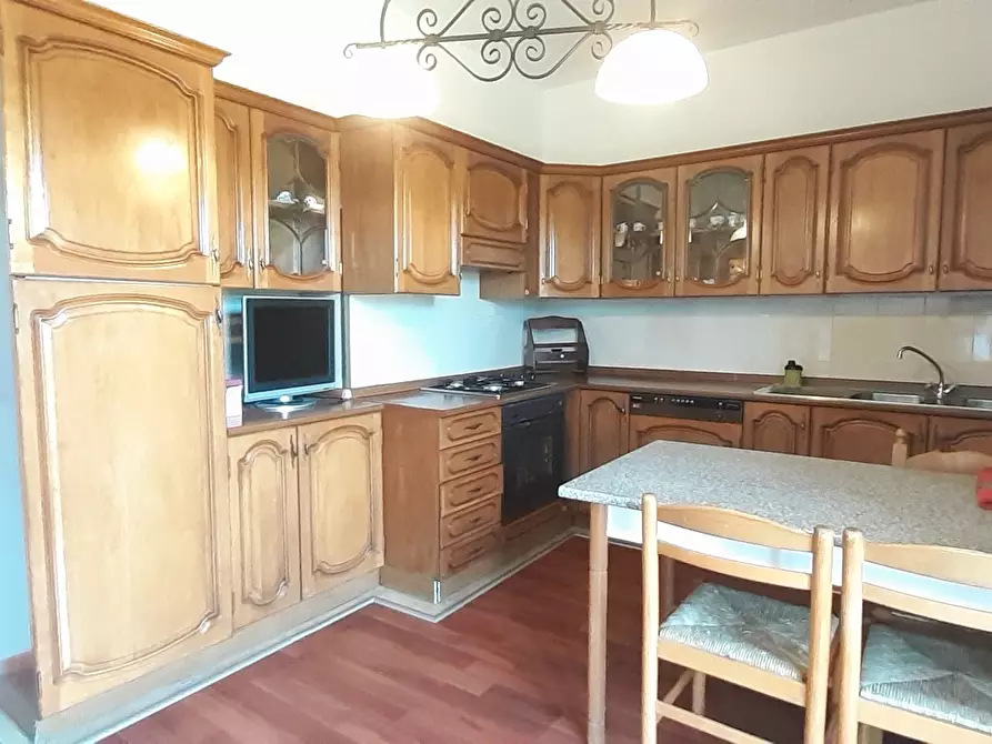 Immagine 25 di Casa indipendente in vendita  a Chieti