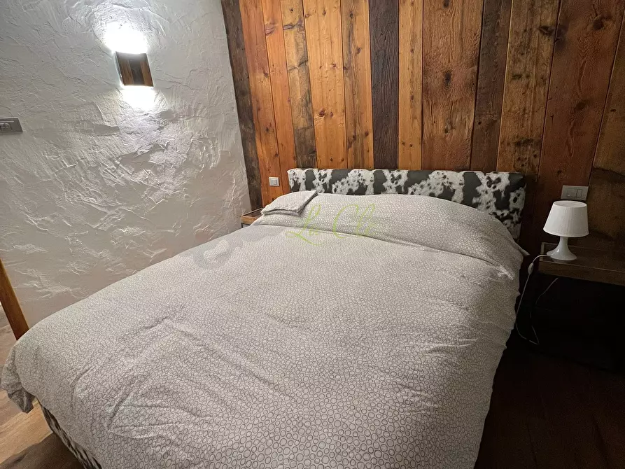 Immagine 13 di Quadrilocale in vendita  a Courmayeur