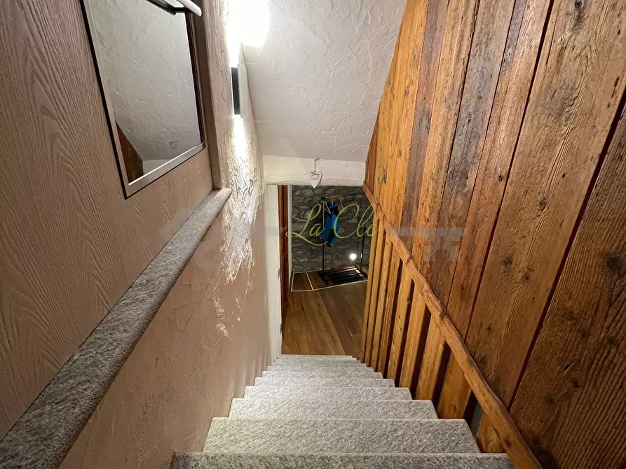 Immagine 19 di Quadrilocale in vendita  a Courmayeur