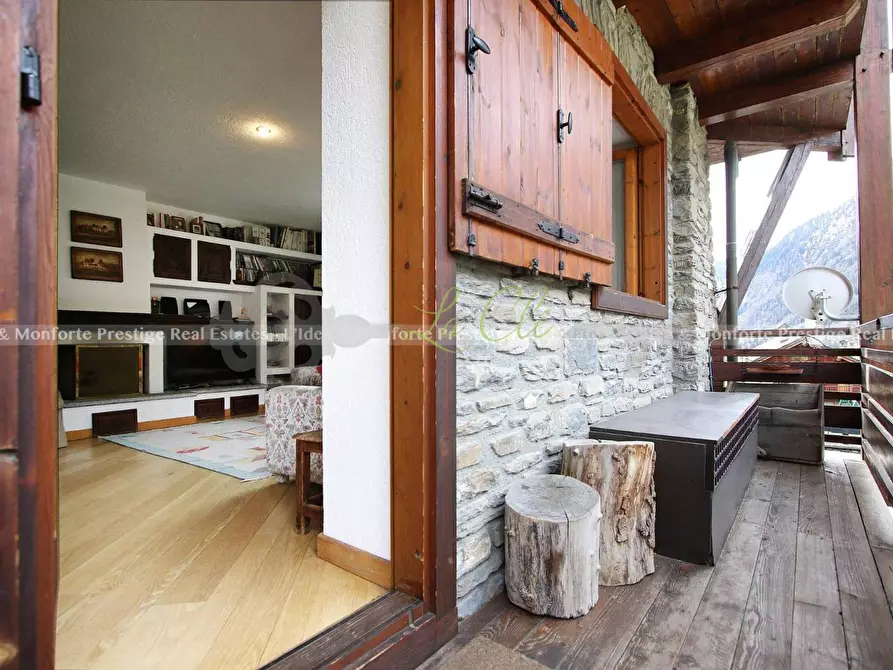 Immagine 29 di Trilocale in vendita  a Courmayeur
